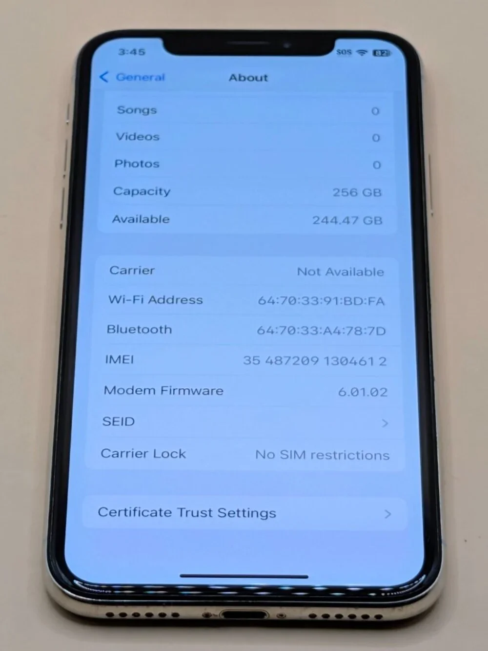 iPhone X 256GB (Unlocked)***